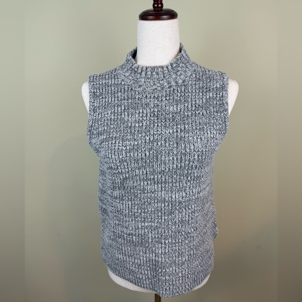J Crew wool blend sleeveless sweater vest with mock neck size small preowned